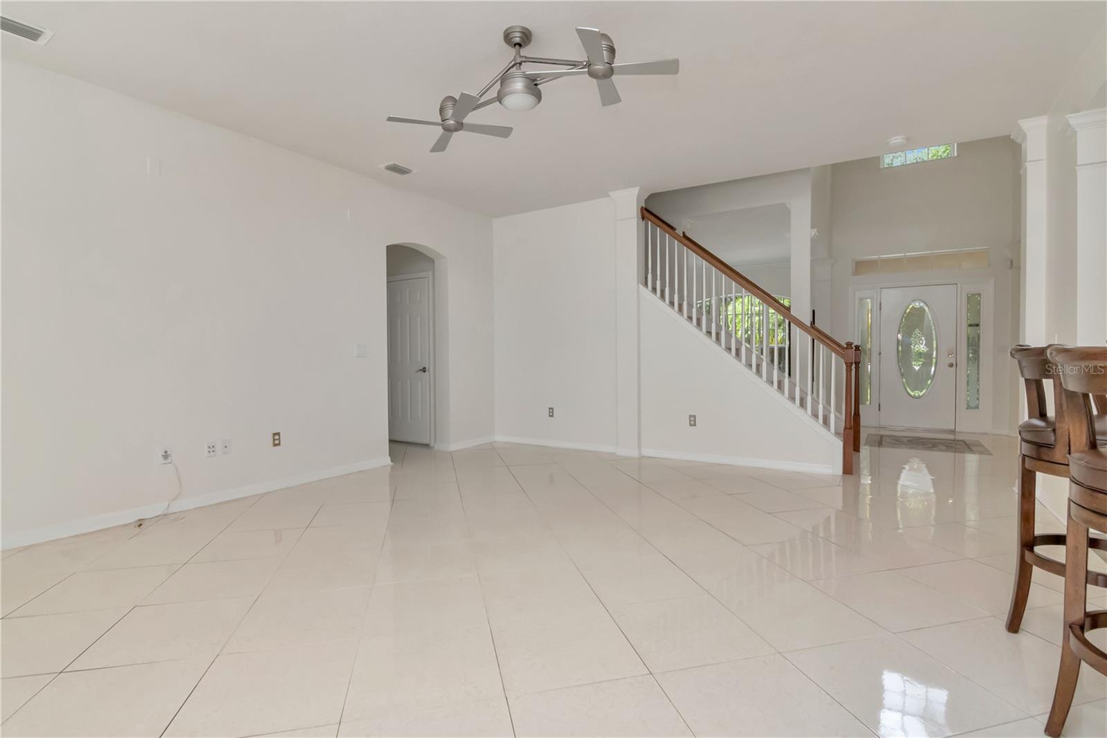 Listing photo id 12 for 16115 Colchester Palms Drive