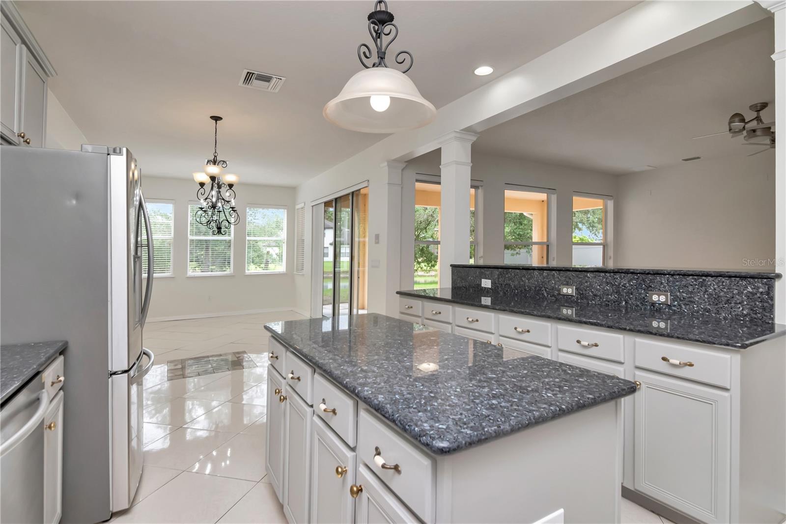 Listing photo id 16 for 16115 Colchester Palms Drive