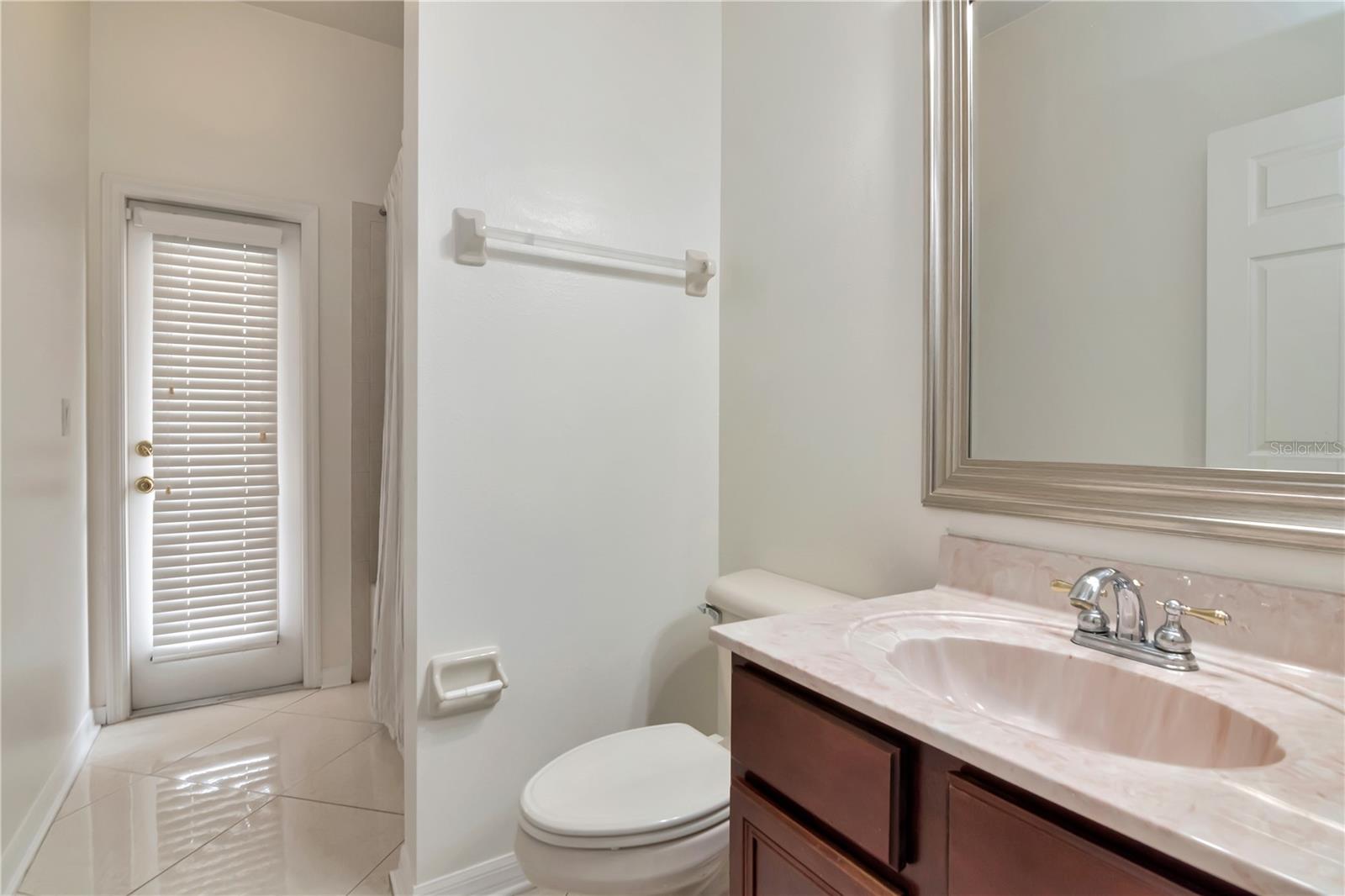 Listing photo id 17 for 16115 Colchester Palms Drive