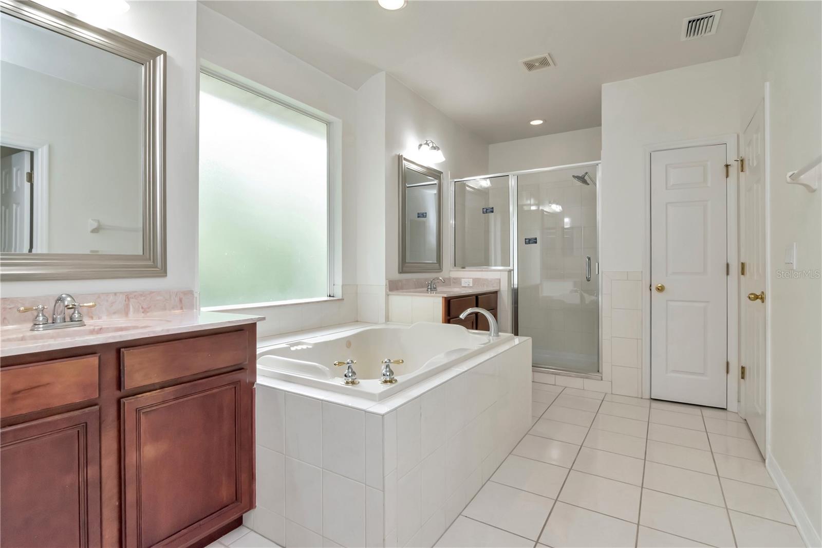 Listing photo id 23 for 16115 Colchester Palms Drive