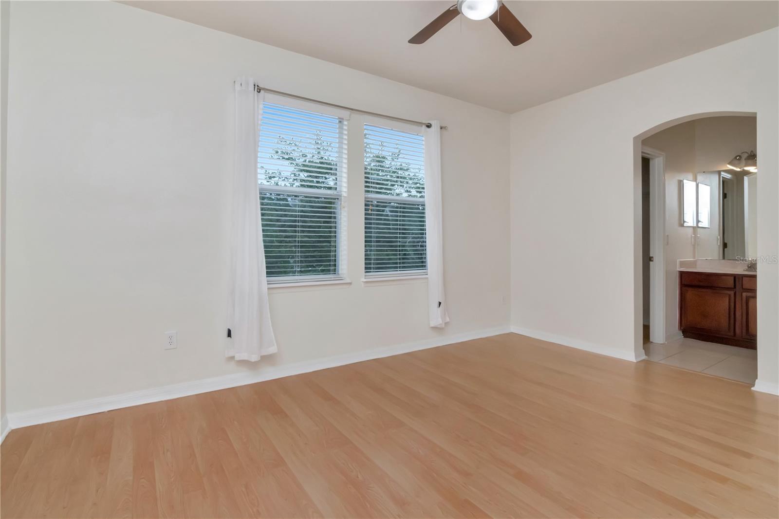 Listing photo id 25 for 16115 Colchester Palms Drive