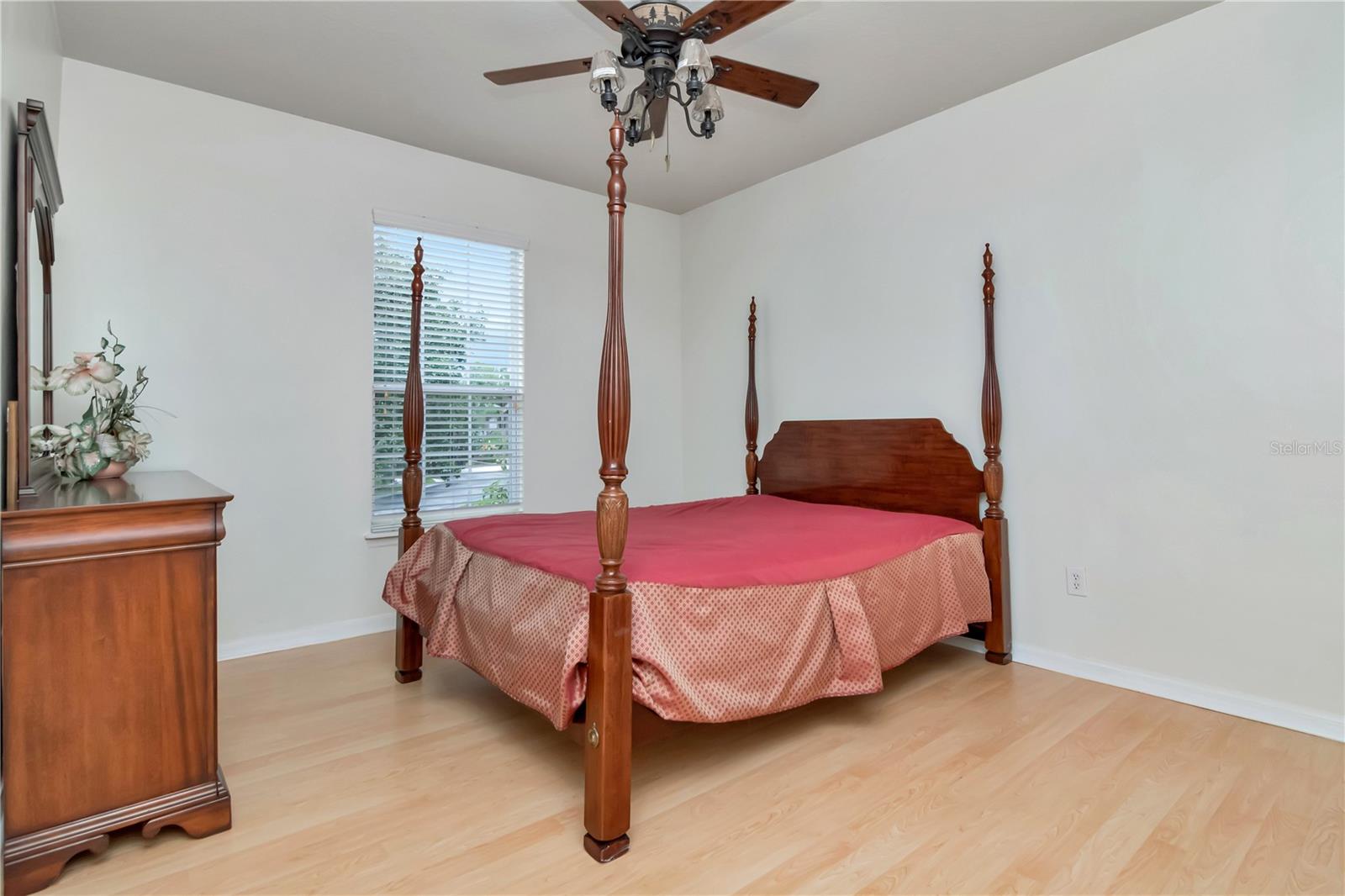Listing photo id 28 for 16115 Colchester Palms Drive