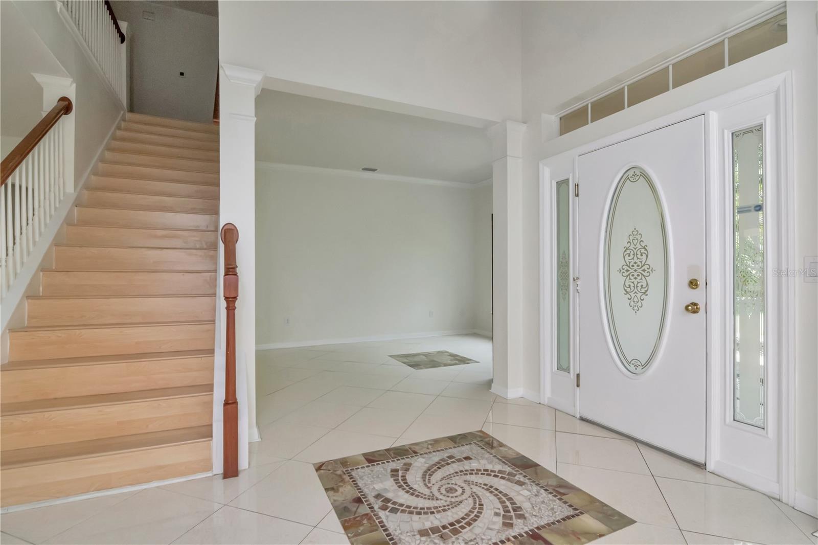 Listing photo id 2 for 16115 Colchester Palms Drive