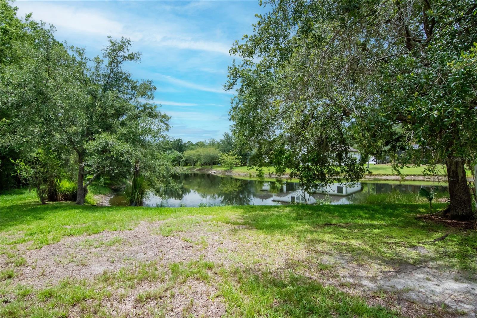 Listing photo id 39 for 16115 Colchester Palms Drive