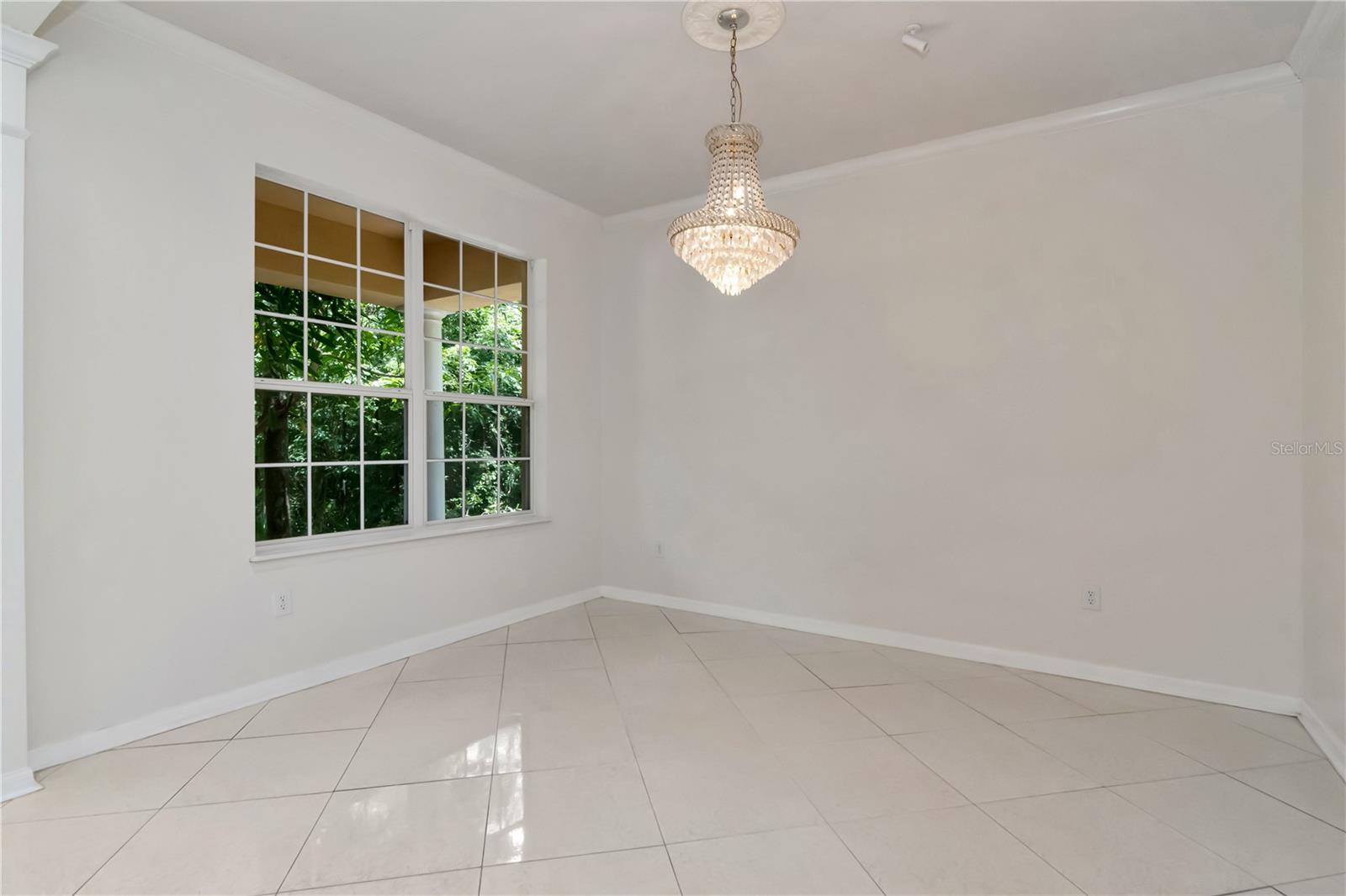 Listing photo id 5 for 16115 Colchester Palms Drive