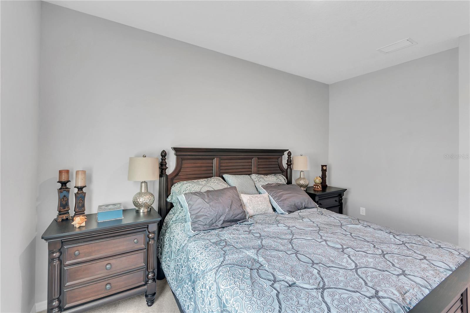Listing photo id 24 for 10702 Laxer Cay Loop