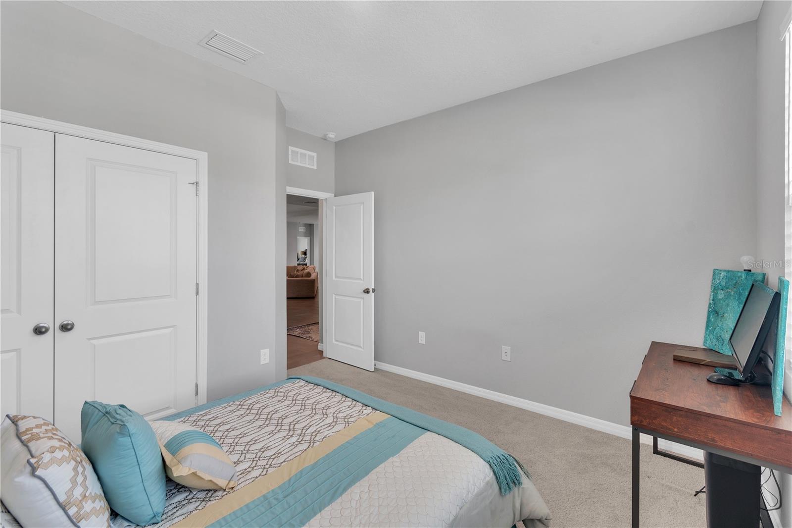 Listing photo id 27 for 10702 Laxer Cay Loop