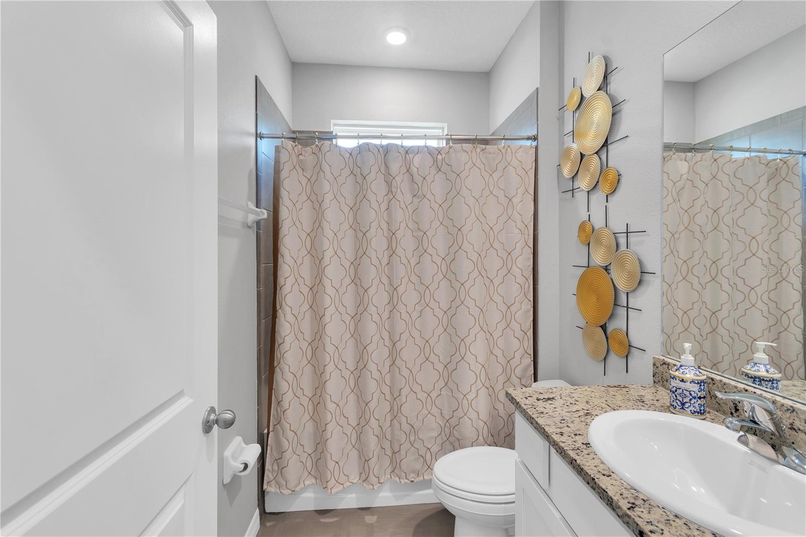Listing photo id 28 for 10702 Laxer Cay Loop