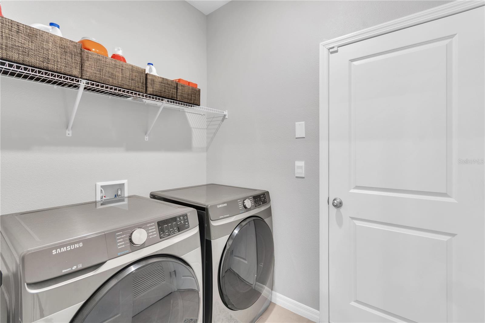 Listing photo id 32 for 10702 Laxer Cay Loop