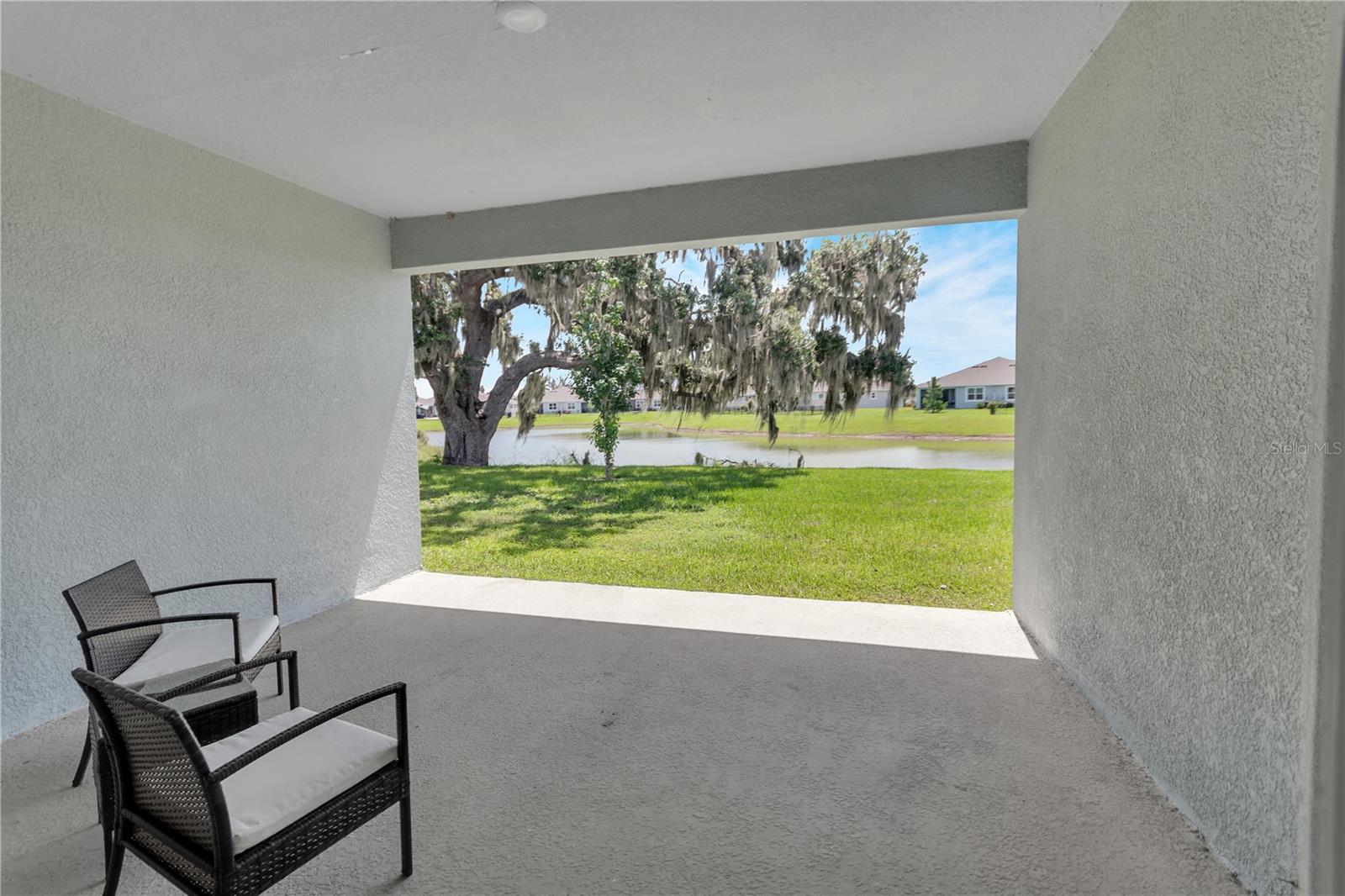 Listing photo id 33 for 10702 Laxer Cay Loop