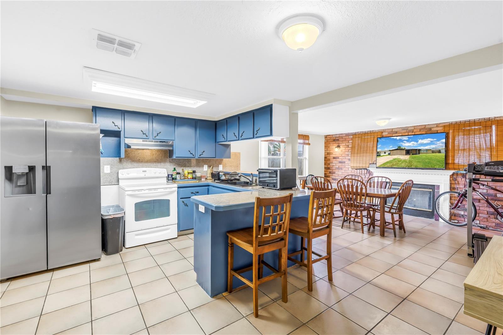 Image 15 of 44 For 3743 Cherrywood Drive