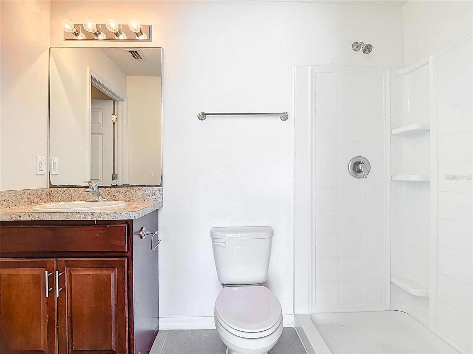 Image 24 of 42 For 2927 4th Place