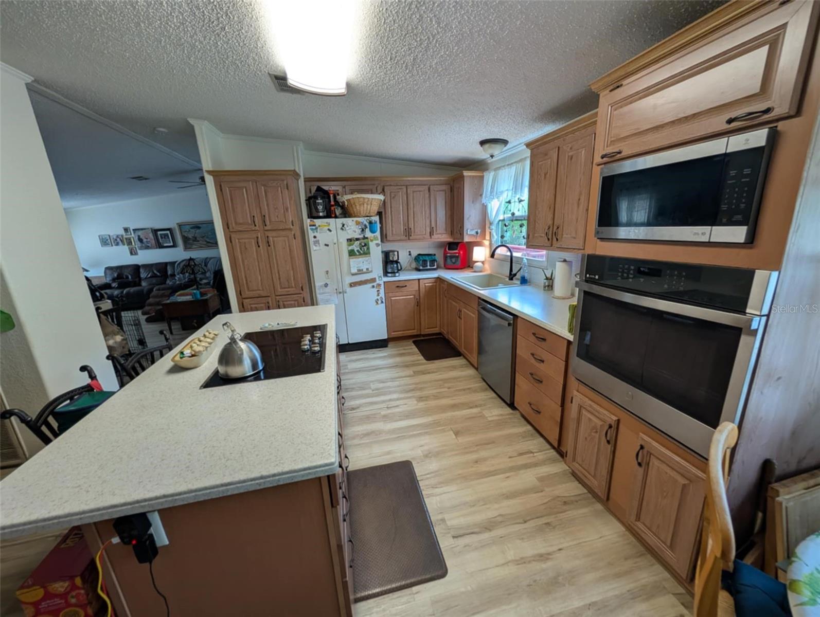 Image 11 of 59 For 17803 Orwell Road