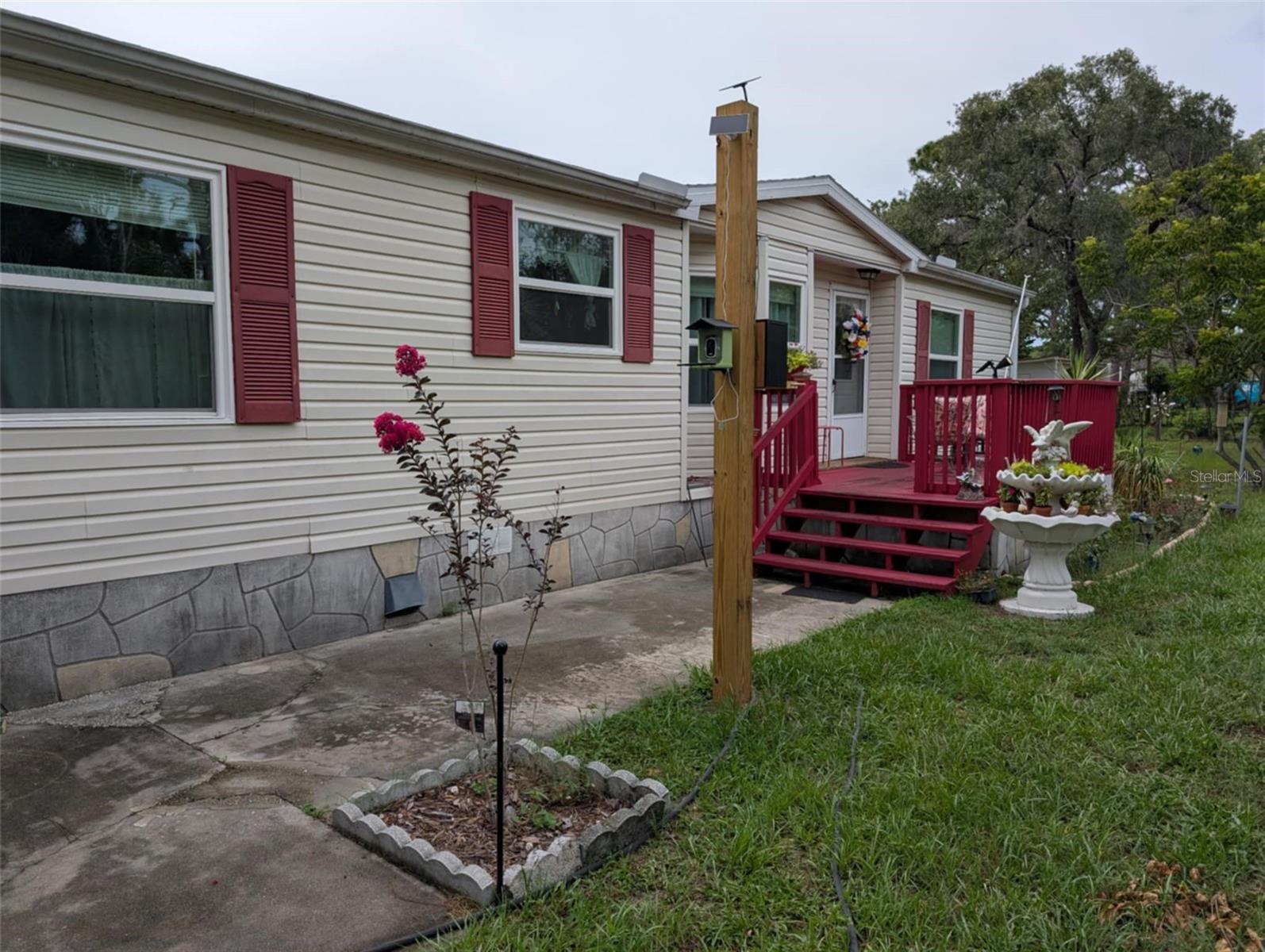 Image 3 of 59 For 17803 Orwell Road