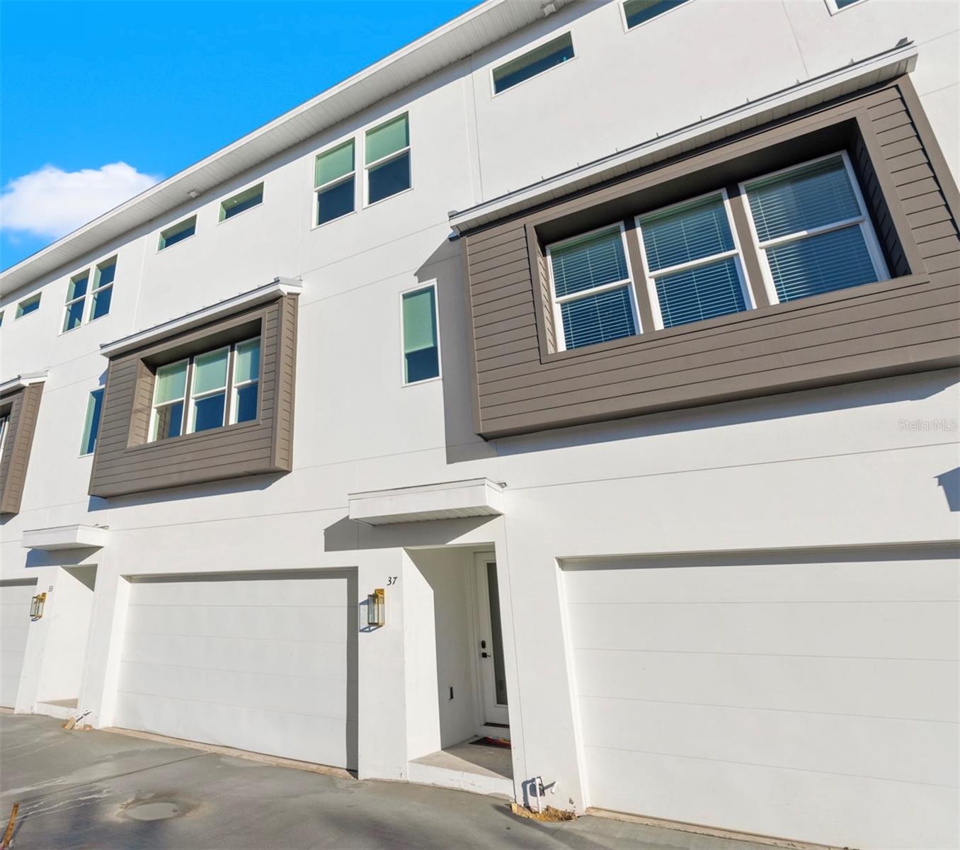Details for 37 29th Street N, ST PETERSBURG, FL 33713