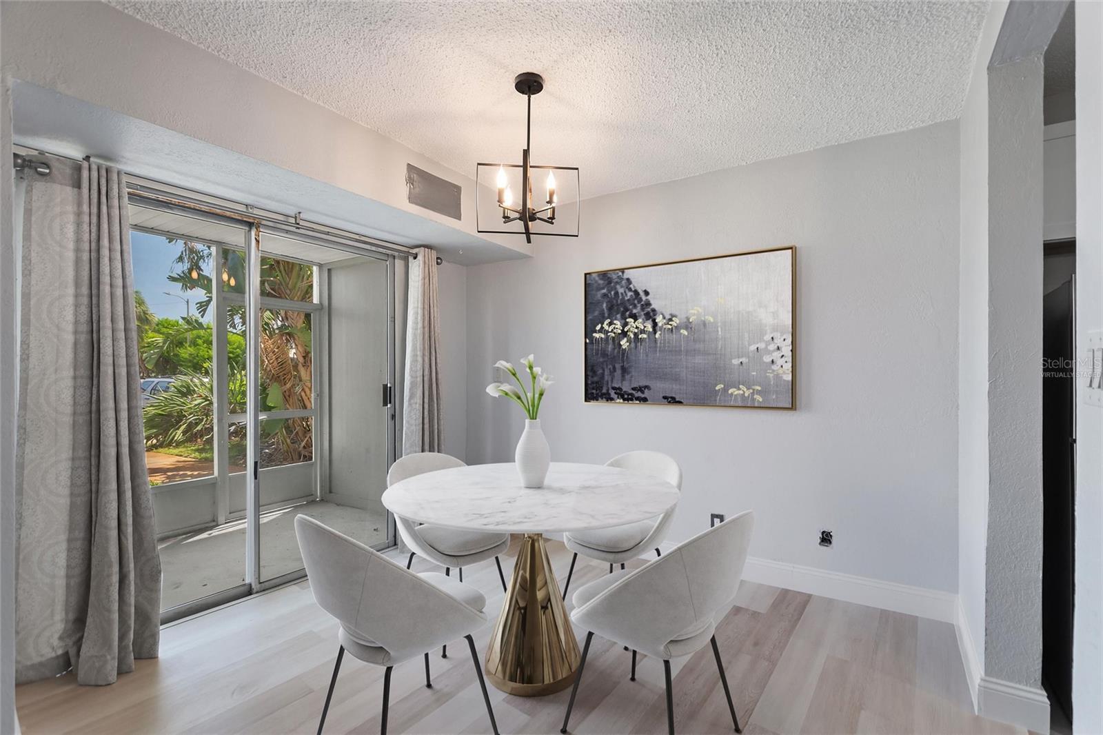 Image 11 of 37 For 3315 58th Avenue S 104