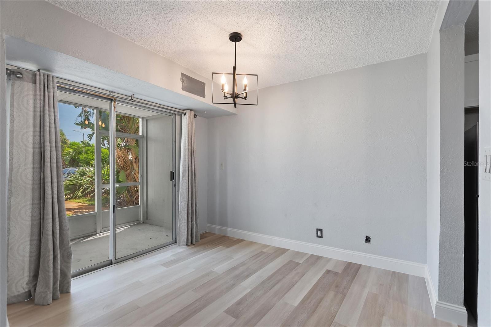 Image 12 of 37 For 3315 58th Avenue S 104