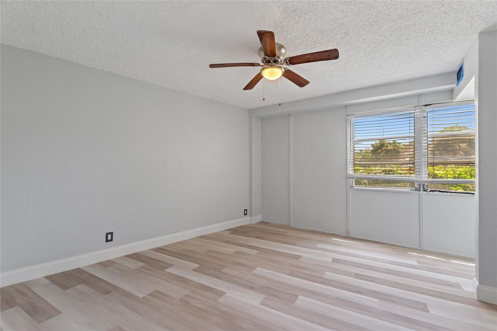 Image 22 of 37 For 3315 58th Avenue S 104