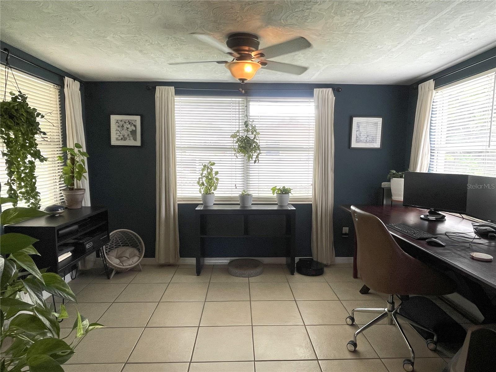 Image 5 of 9 For 3811 Elmwood Drive