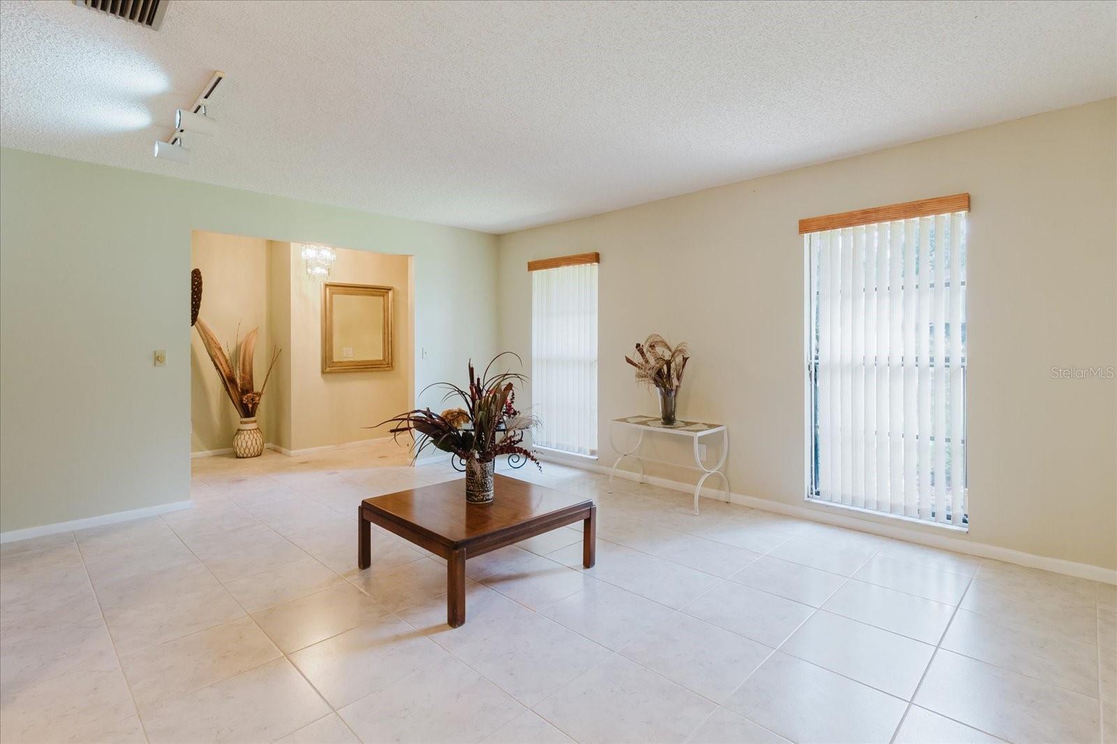 Image 20 of 100 For 8222 La Serena Dr