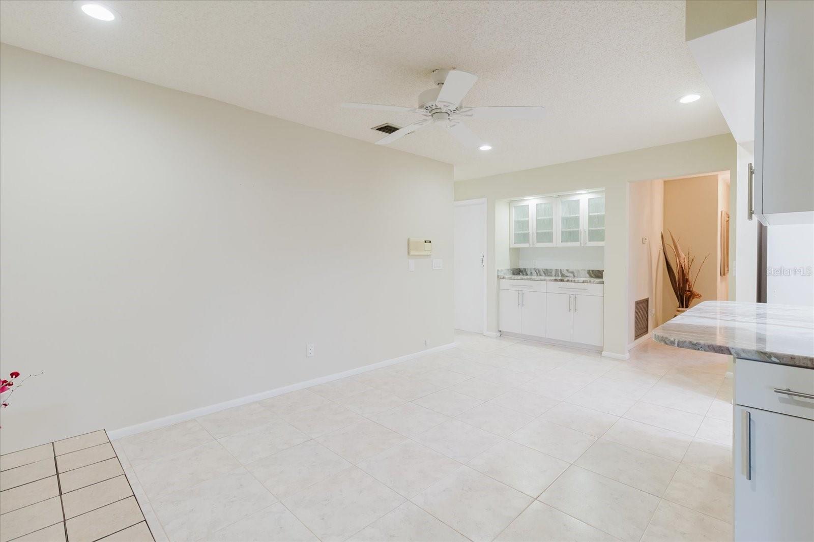 Image 40 of 100 For 8222 La Serena Dr
