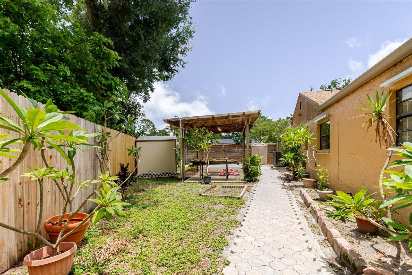 Image 75 of 100 For 8222 La Serena Dr