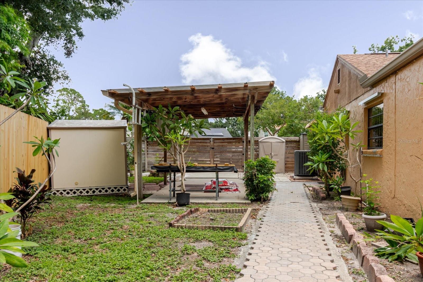 Image 76 of 100 For 8222 La Serena Dr
