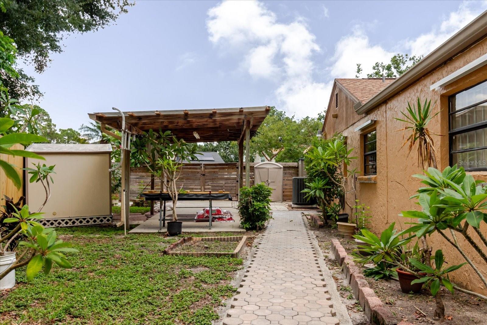 Image 77 of 100 For 8222 La Serena Dr
