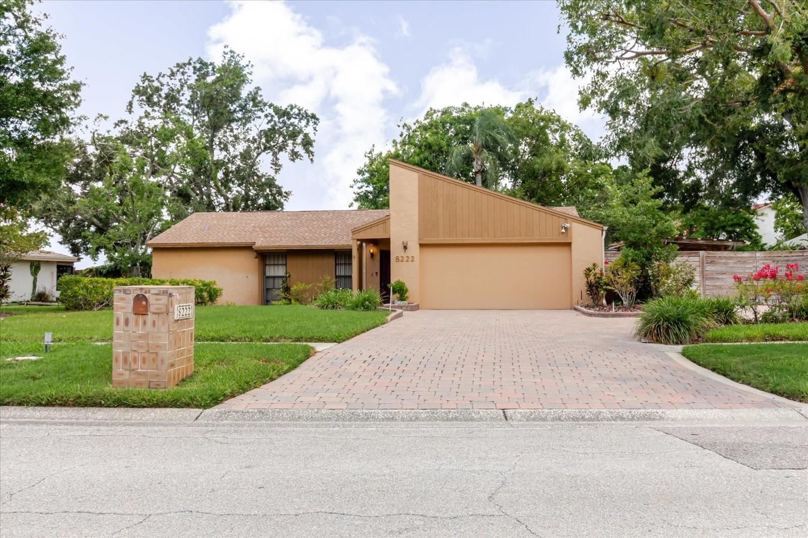 Image 9 of 100 For 8222 La Serena Dr