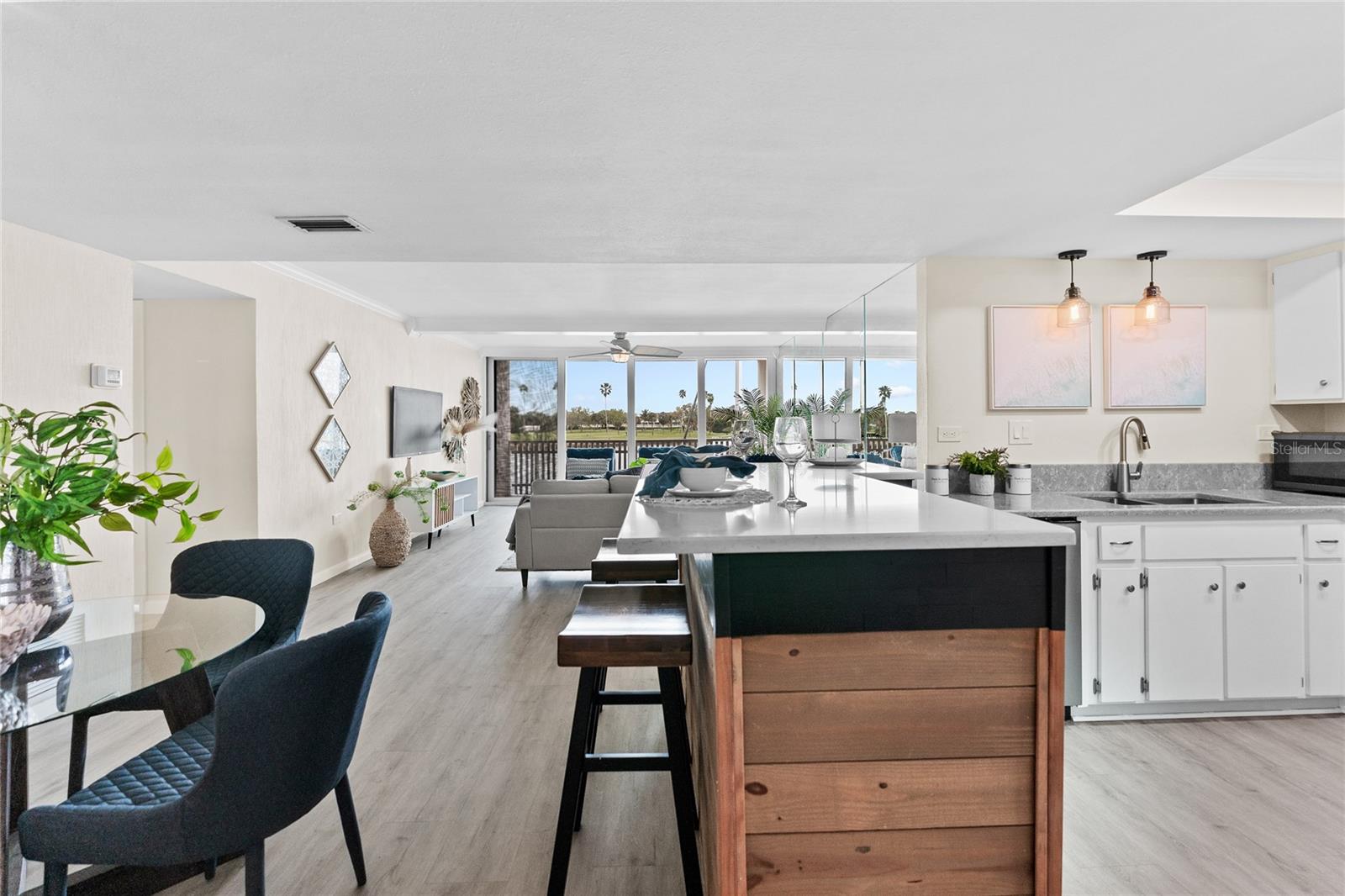 Details for 450 Treasure Isle Causeway  212, TREASURE ISLAND, FL 33706