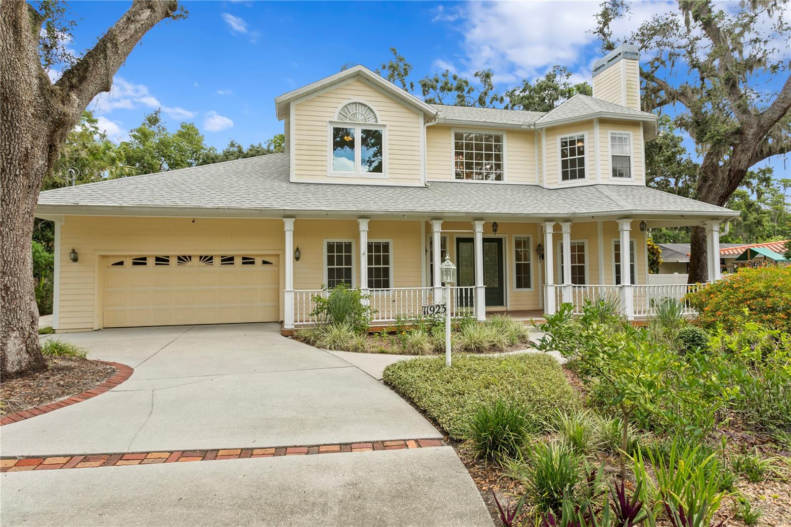 Details for 11923 Riverhills Drive, TEMPLE TERRACE, FL 33617