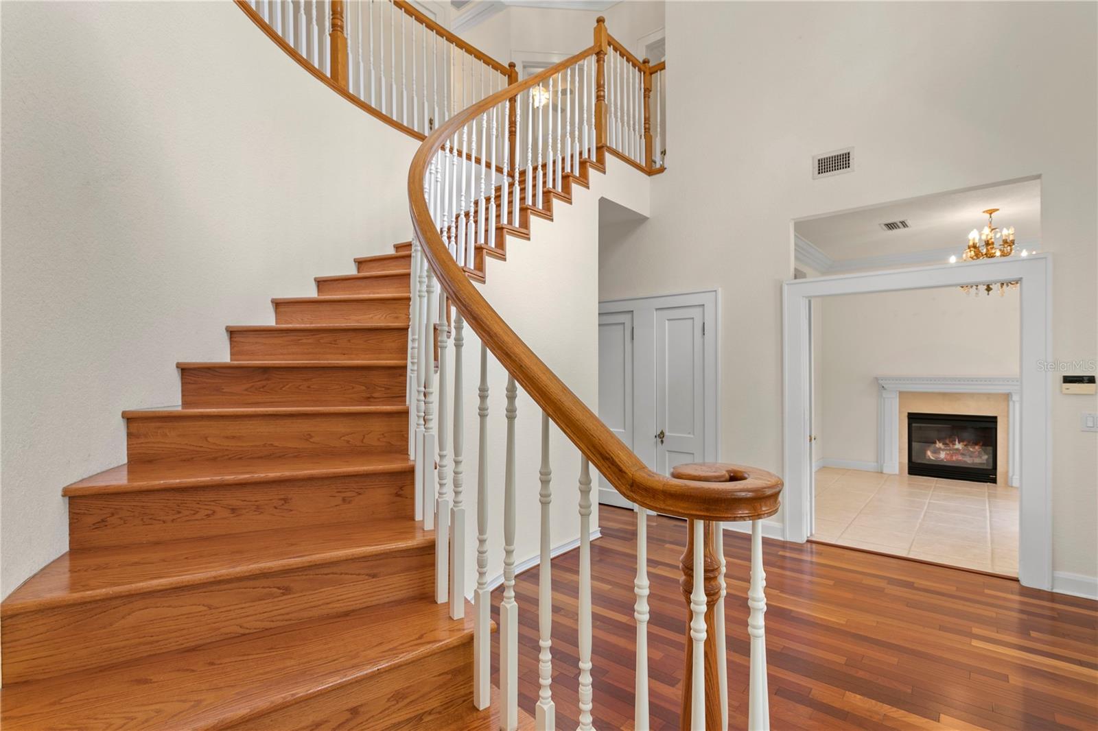 Image 10 of 58 For 11923 Riverhills Drive