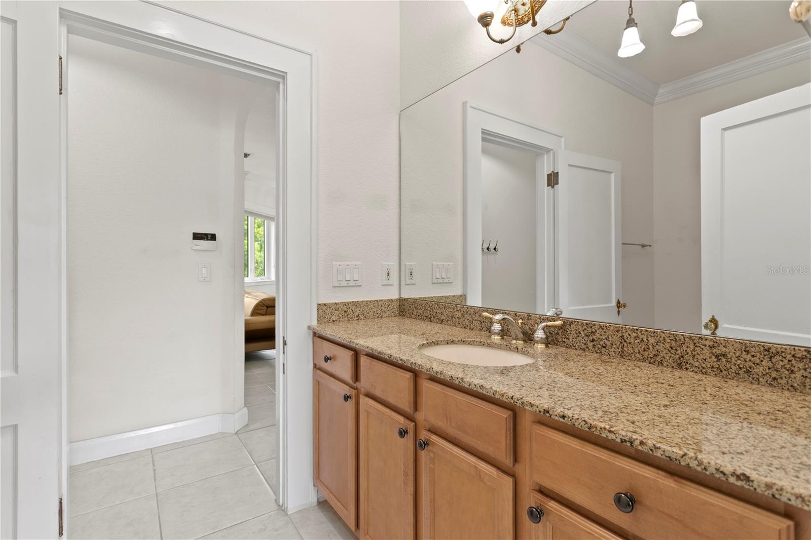 Image 23 of 58 For 11923 Riverhills Drive