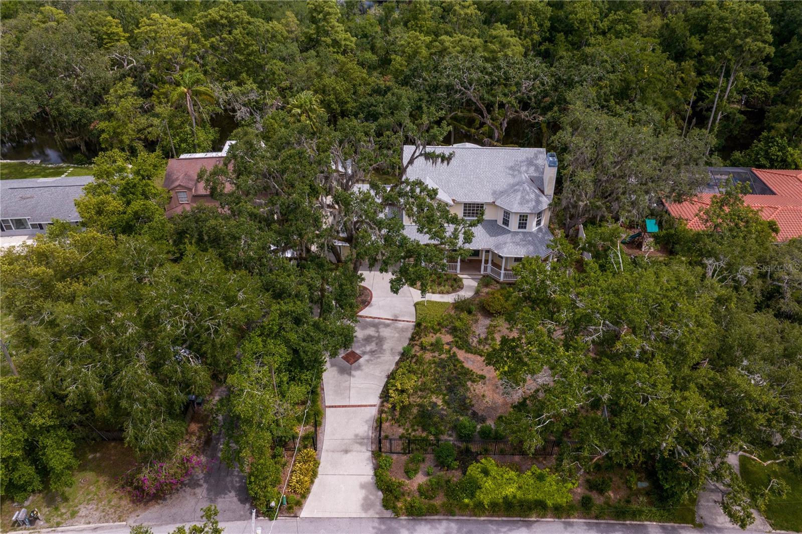 Image 50 of 58 For 11923 Riverhills Drive