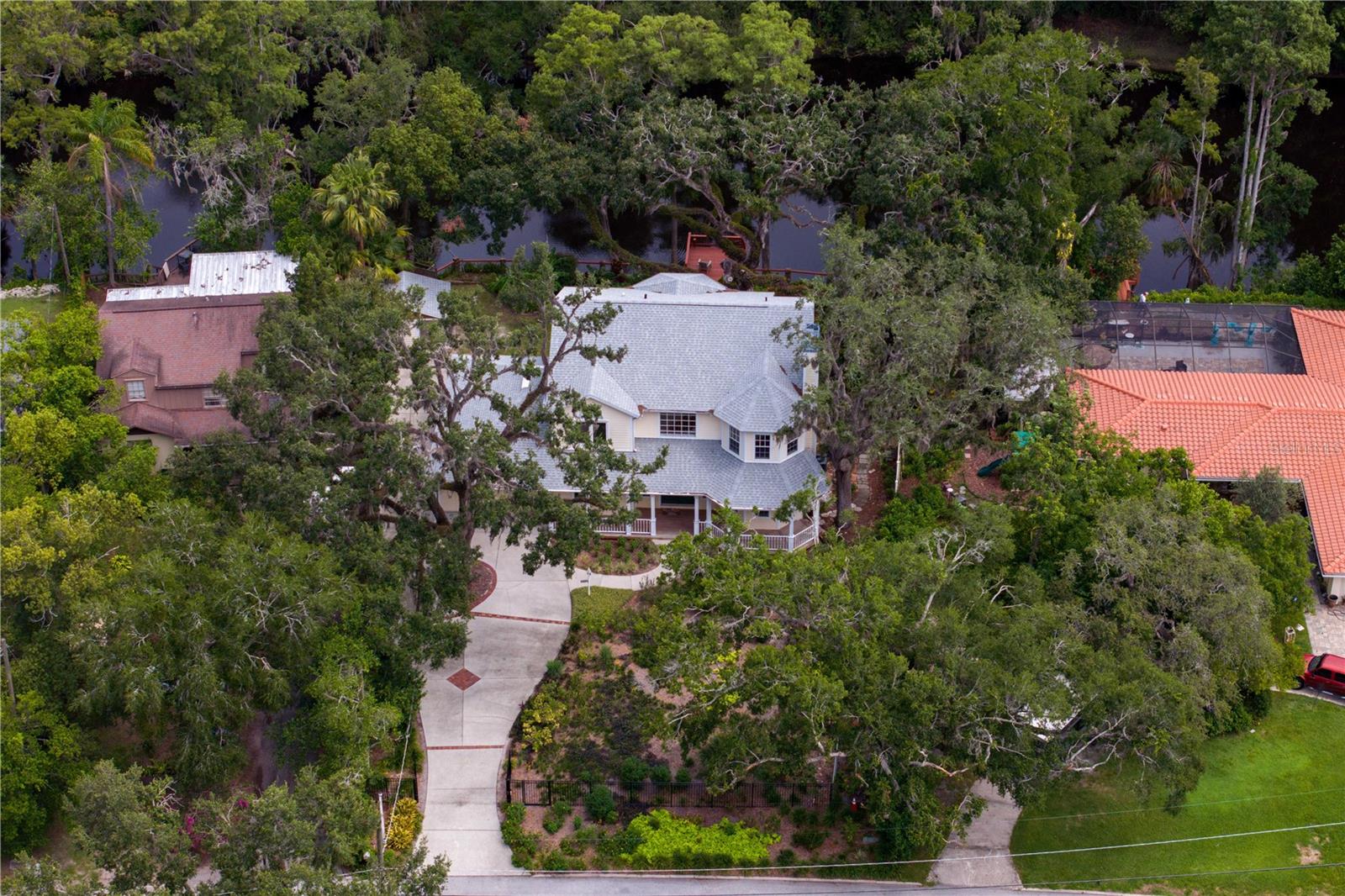 Image 51 of 58 For 11923 Riverhills Drive