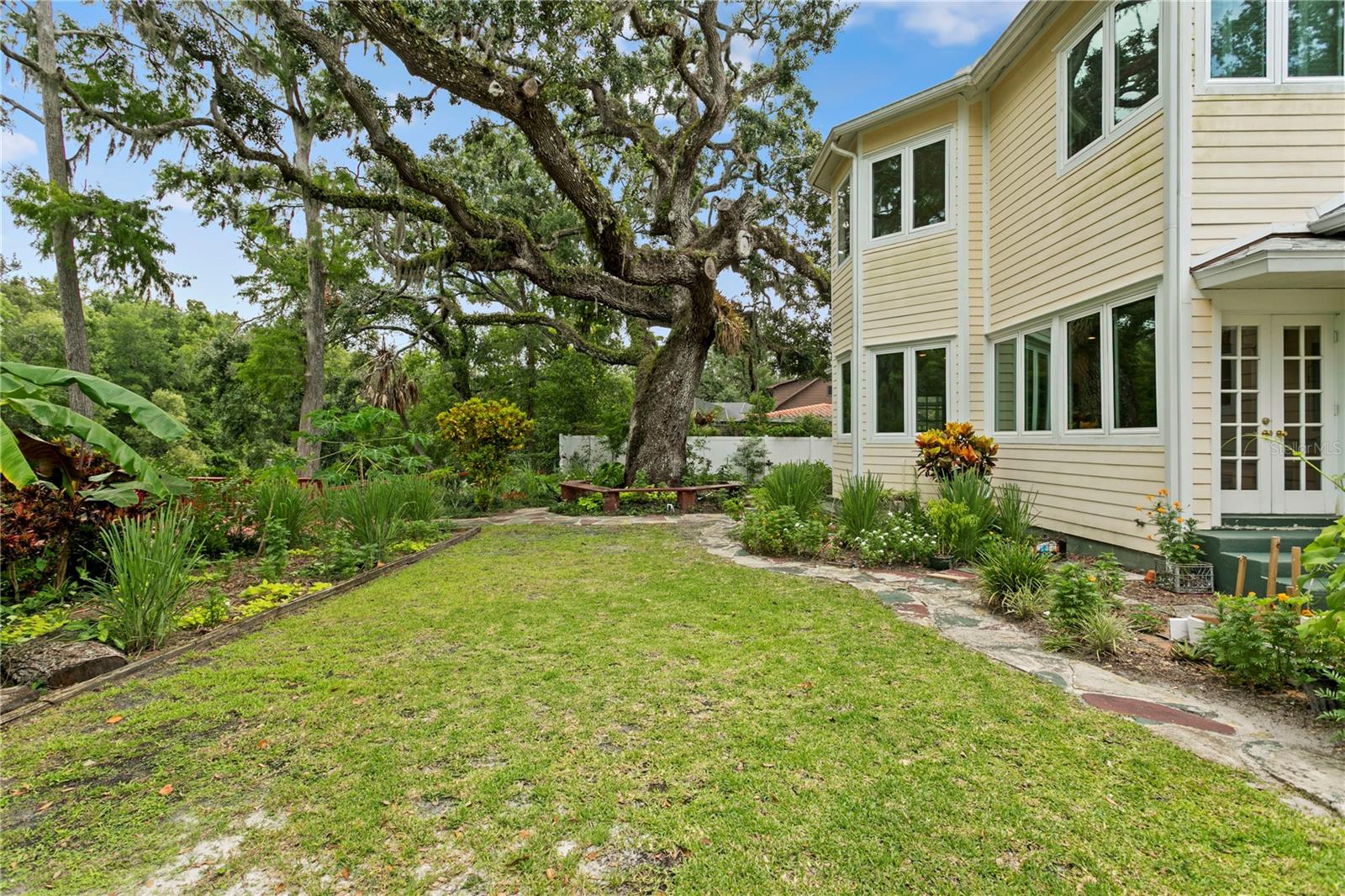 Image 56 of 58 For 11923 Riverhills Drive