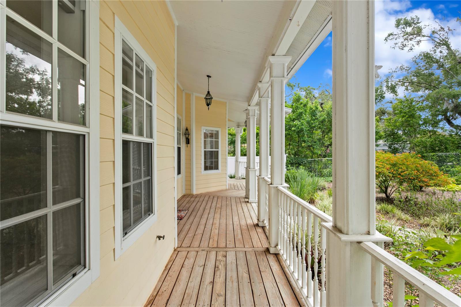 Image 8 of 58 For 11923 Riverhills Drive
