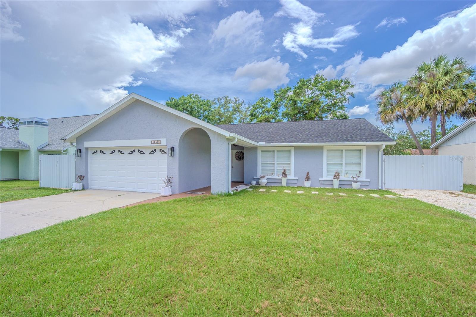 Image 2 of 34 For 13916 Briardale Lane