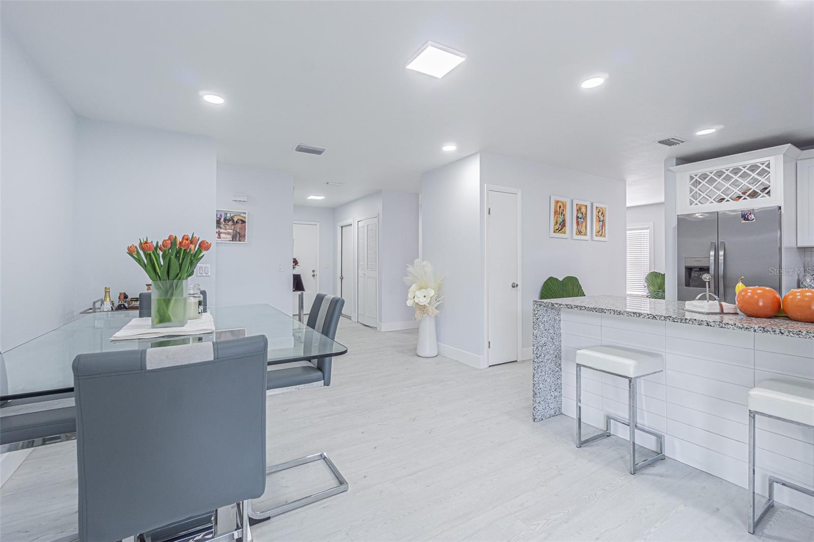 Image 23 of 34 For 13916 Briardale Lane