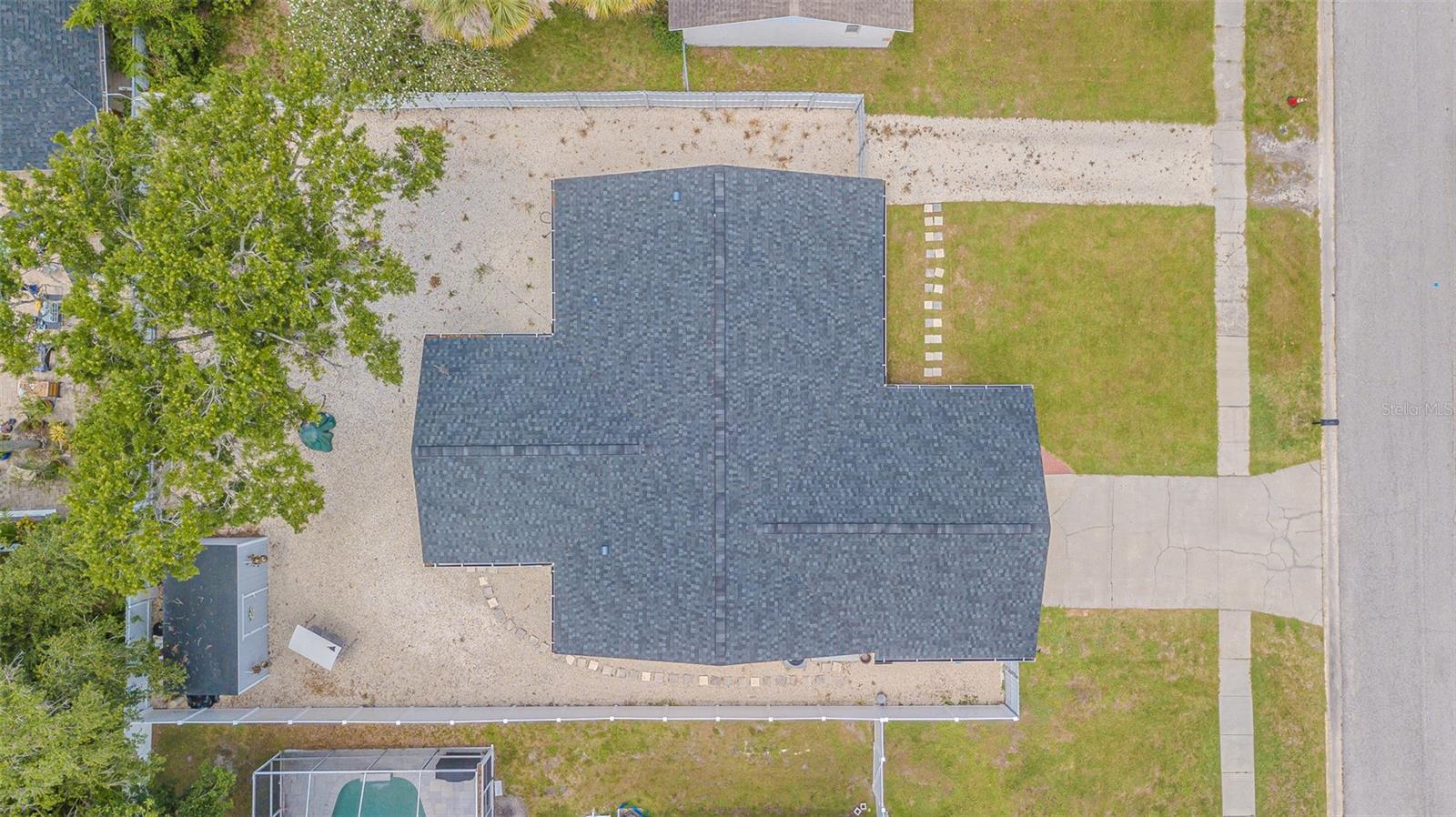 Image 6 of 34 For 13916 Briardale Lane