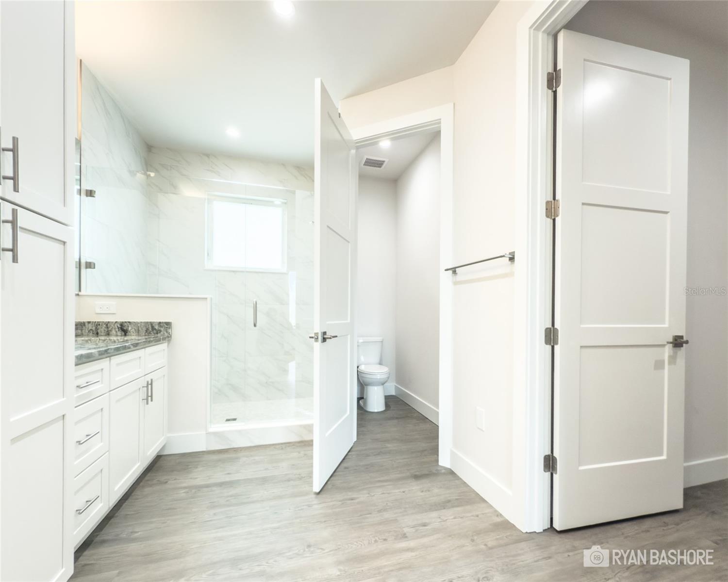Image 10 of 34 For 627 Petit Way