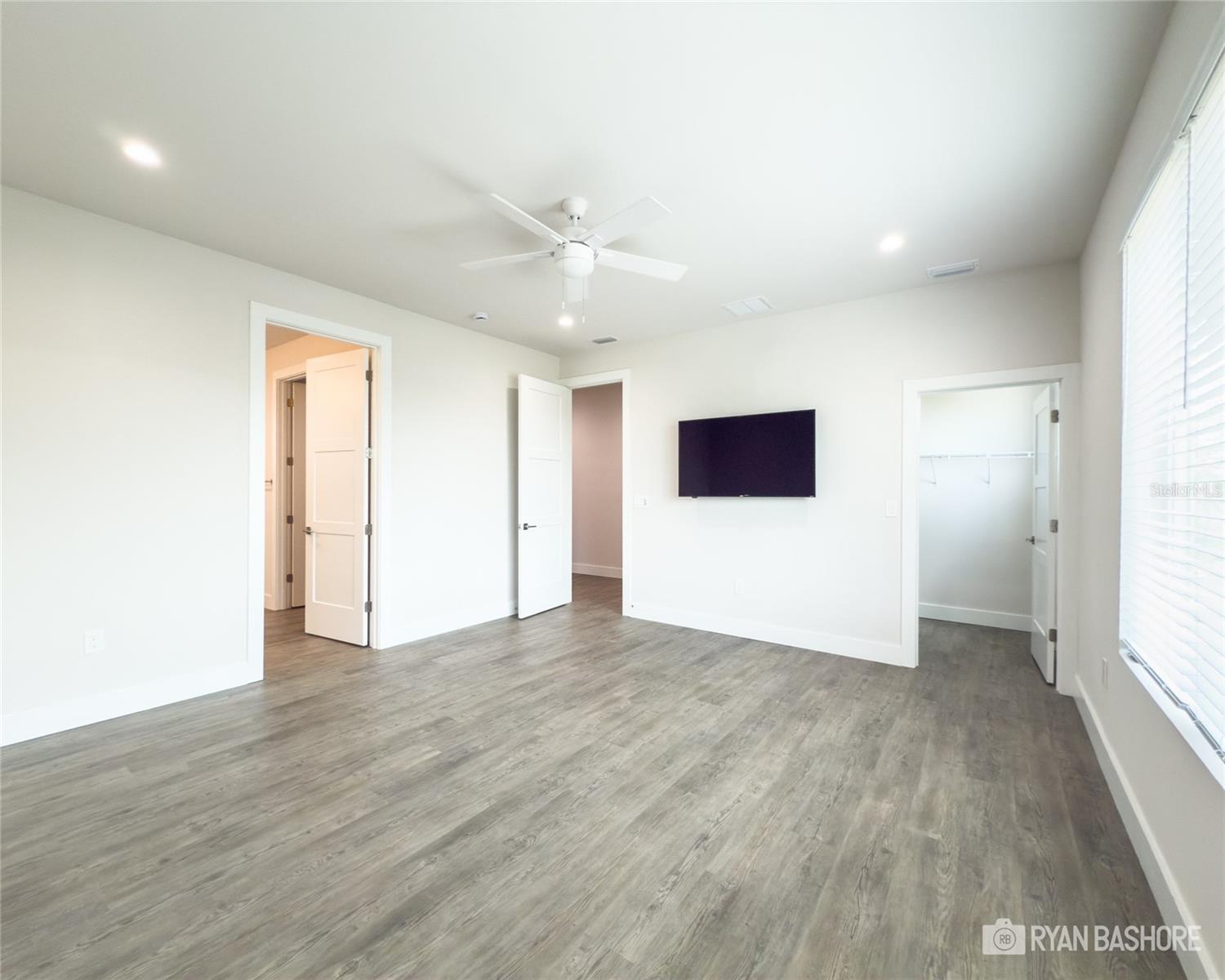 Image 8 of 34 For 627 Petit Way