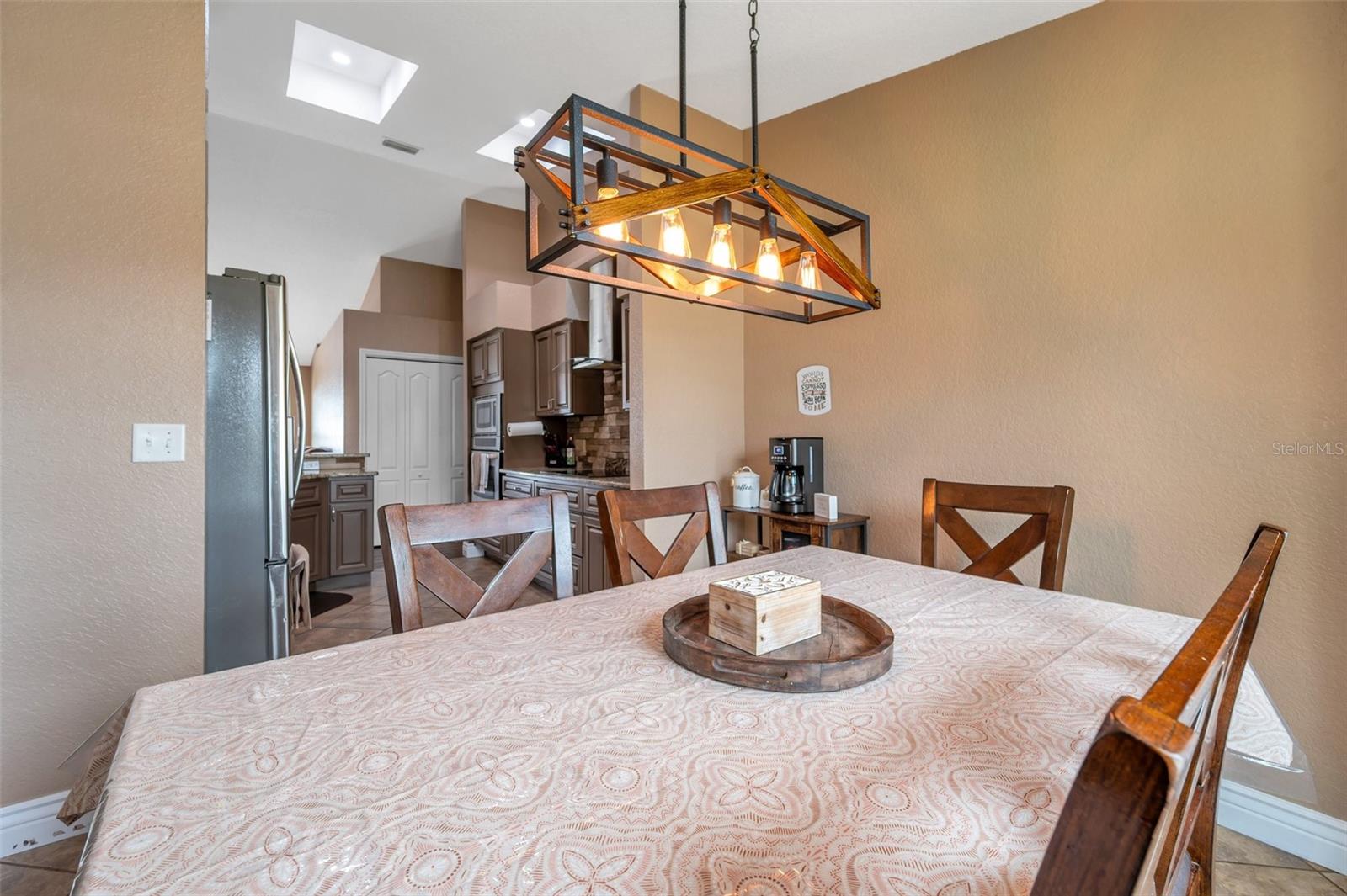 Image 11 of 40 For 15442 Arvin Drive
