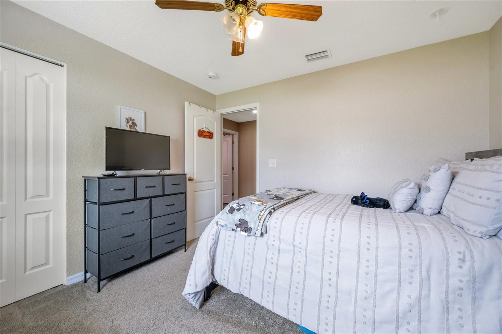 Image 31 of 40 For 15442 Arvin Drive