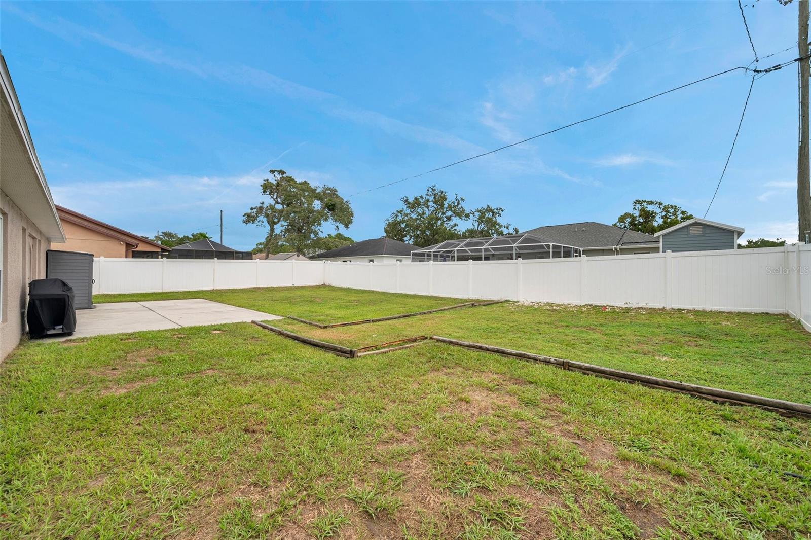 Image 7 of 40 For 15442 Arvin Drive
