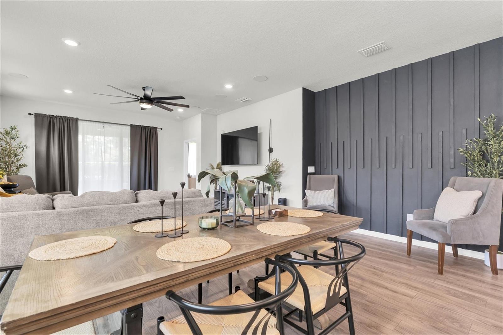 Listing photo id 9 for 6352 Mooring Line Circle