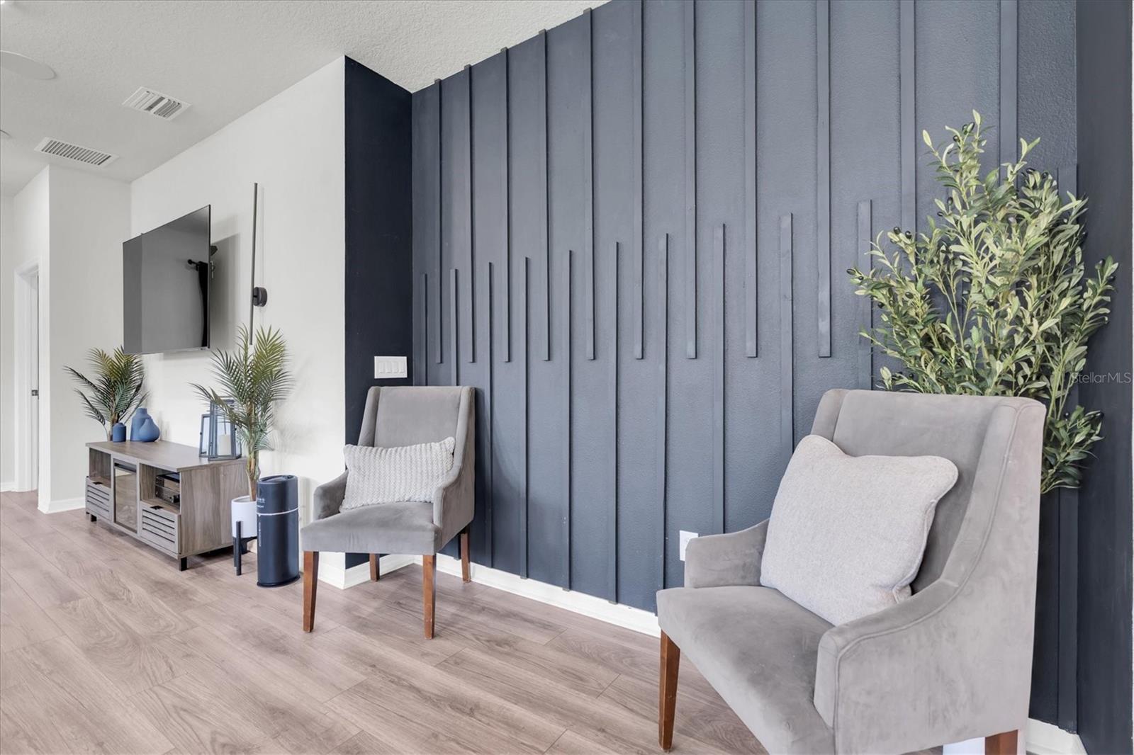 Listing photo id 10 for 6352 Mooring Line Circle