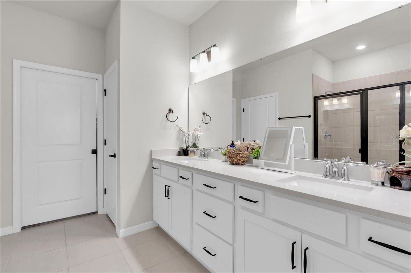 Listing photo id 14 for 6352 Mooring Line Circle