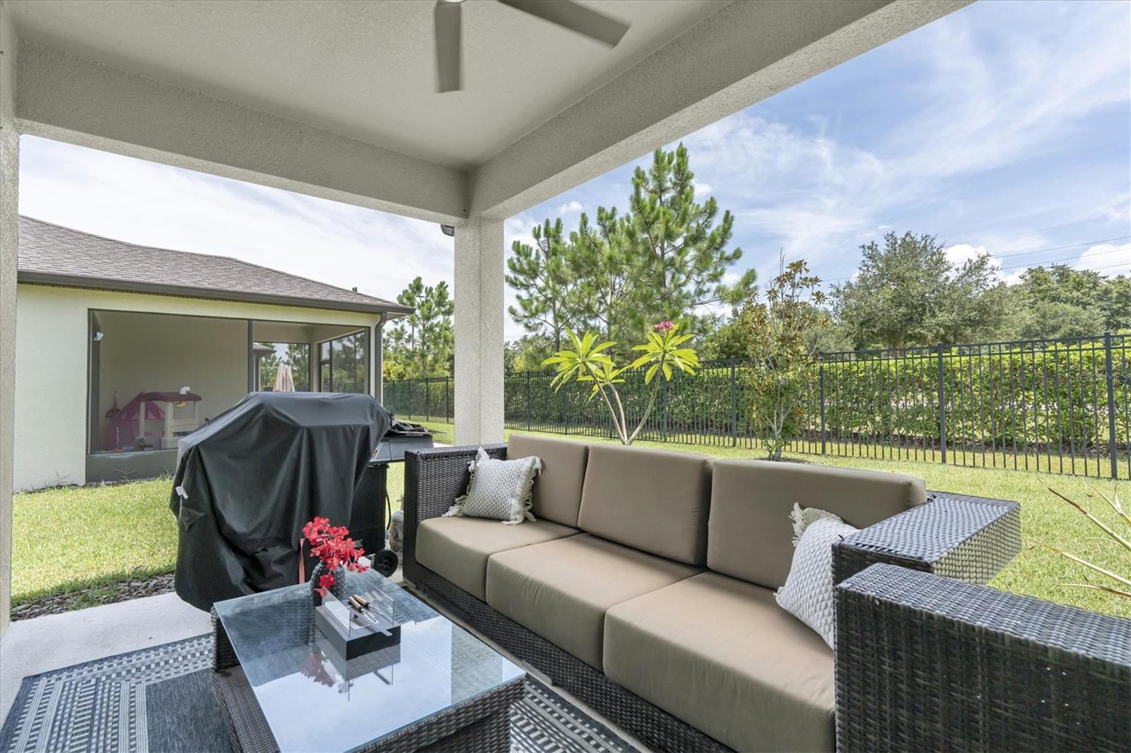 Listing photo id 24 for 6352 Mooring Line Circle