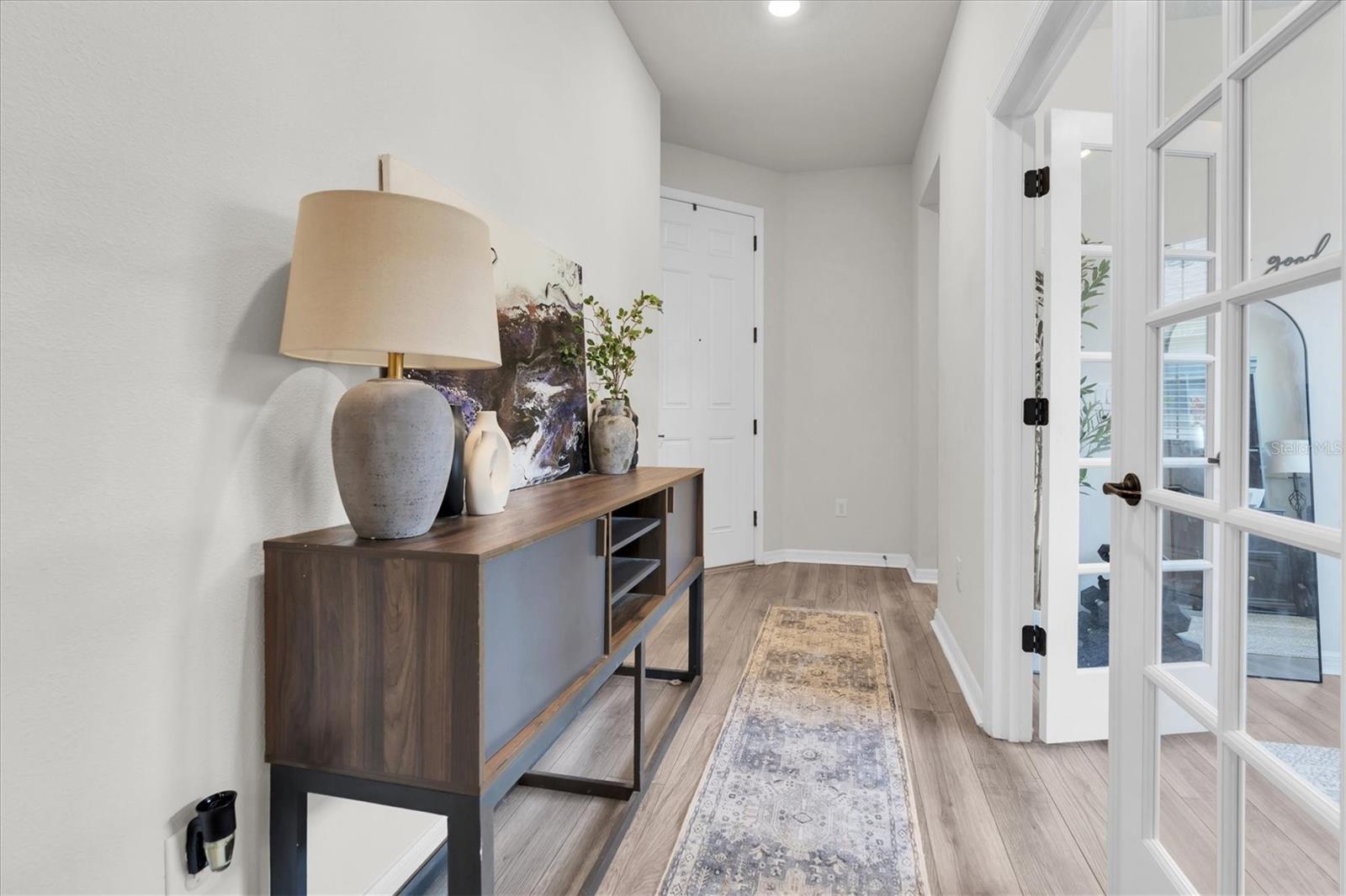 Listing photo id 3 for 6352 Mooring Line Circle